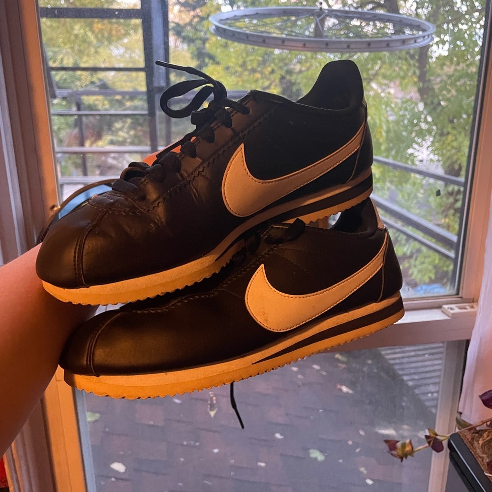 Nike Cortez Sneakers Tennis Shoes